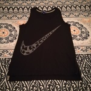 Nike tank